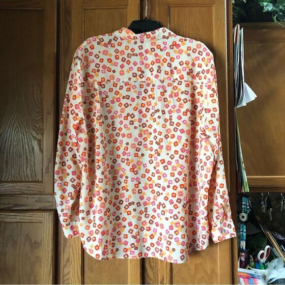 JORDAN WOMAN Collared Buttons Geometric Roll Tab Sleeve Blouse - 20 - Picture 9 of 13